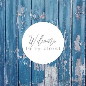 Hi! Welcome to my closet!